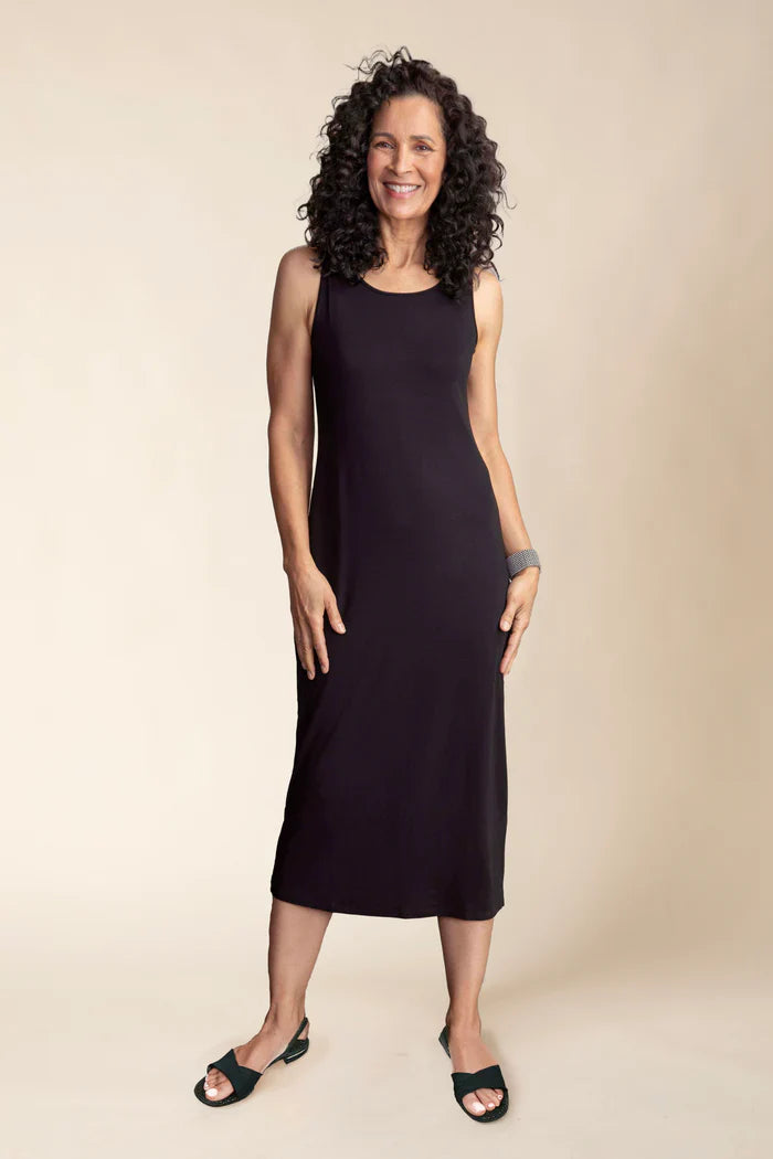 Core Travel The One Everything Midi Dress by Habitat