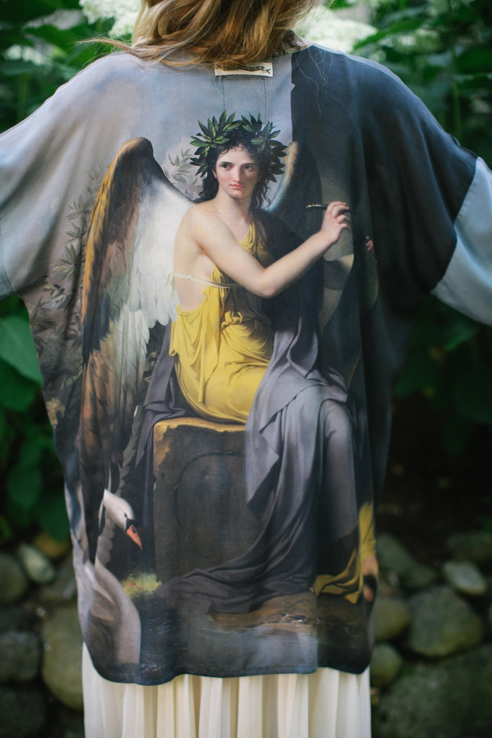 Victoria Susan Wearable Art. Art to Wear. Fashion for women over 50. Market of Stars.