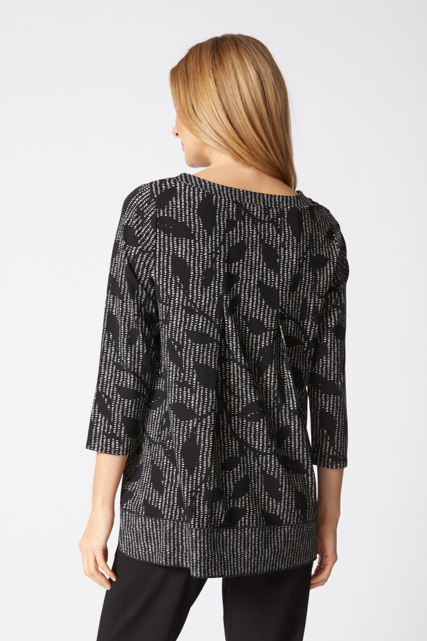 Shop women's clothing and wearable art at Victoria Susan in Camden, SC.