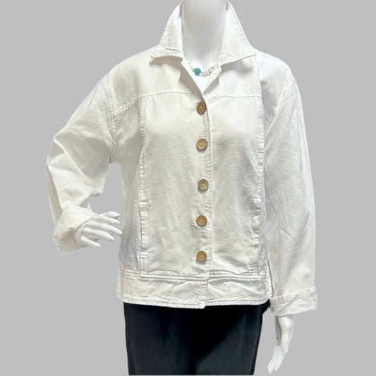 SeaBreeze of California is Made in the USA ladies cotton clothing.  Clothing for Travel. Clothing for Resort. Clothes for Cruise. Victoria Susan Wearable Art is a locally owned clothing boutique for women.