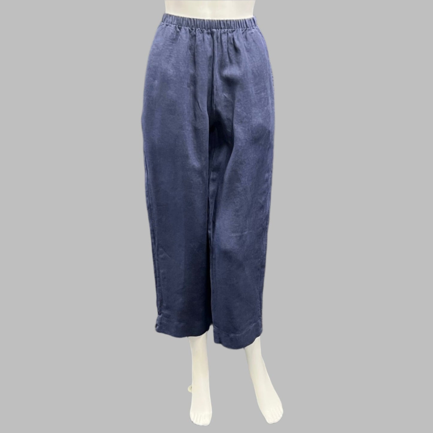 Victoria Susan Wearable Art is a clothing boutique for women in Downtown Camden SC.