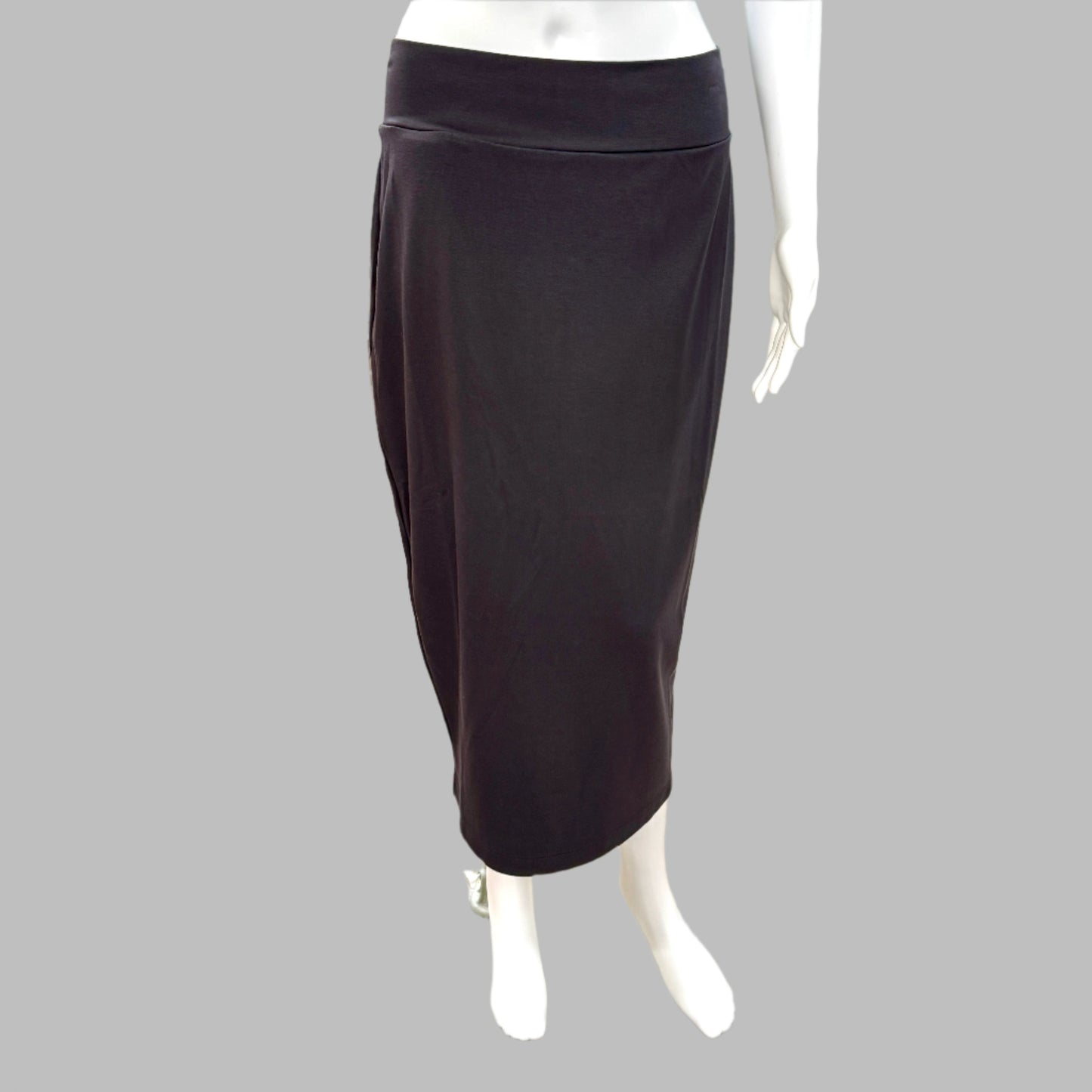 Victoria Susan Wearable Art is a women's clothing store in Camden sc.