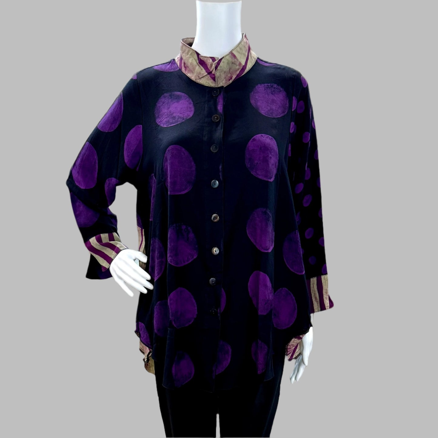 Victoria Susan Wearable Art is a women's clothing store