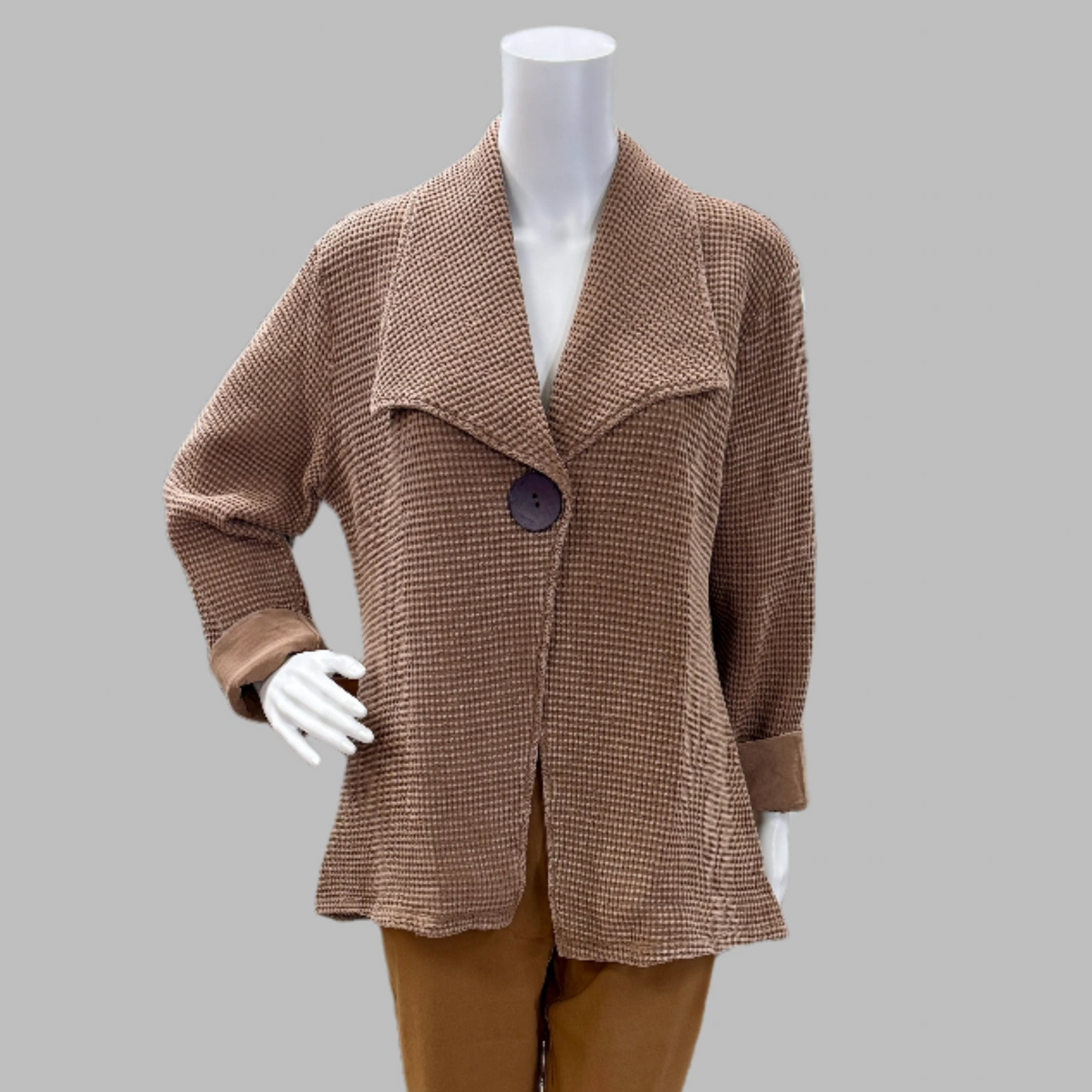 Shop women's clothing and wearable art at Victoria Susan in Camden SC. 