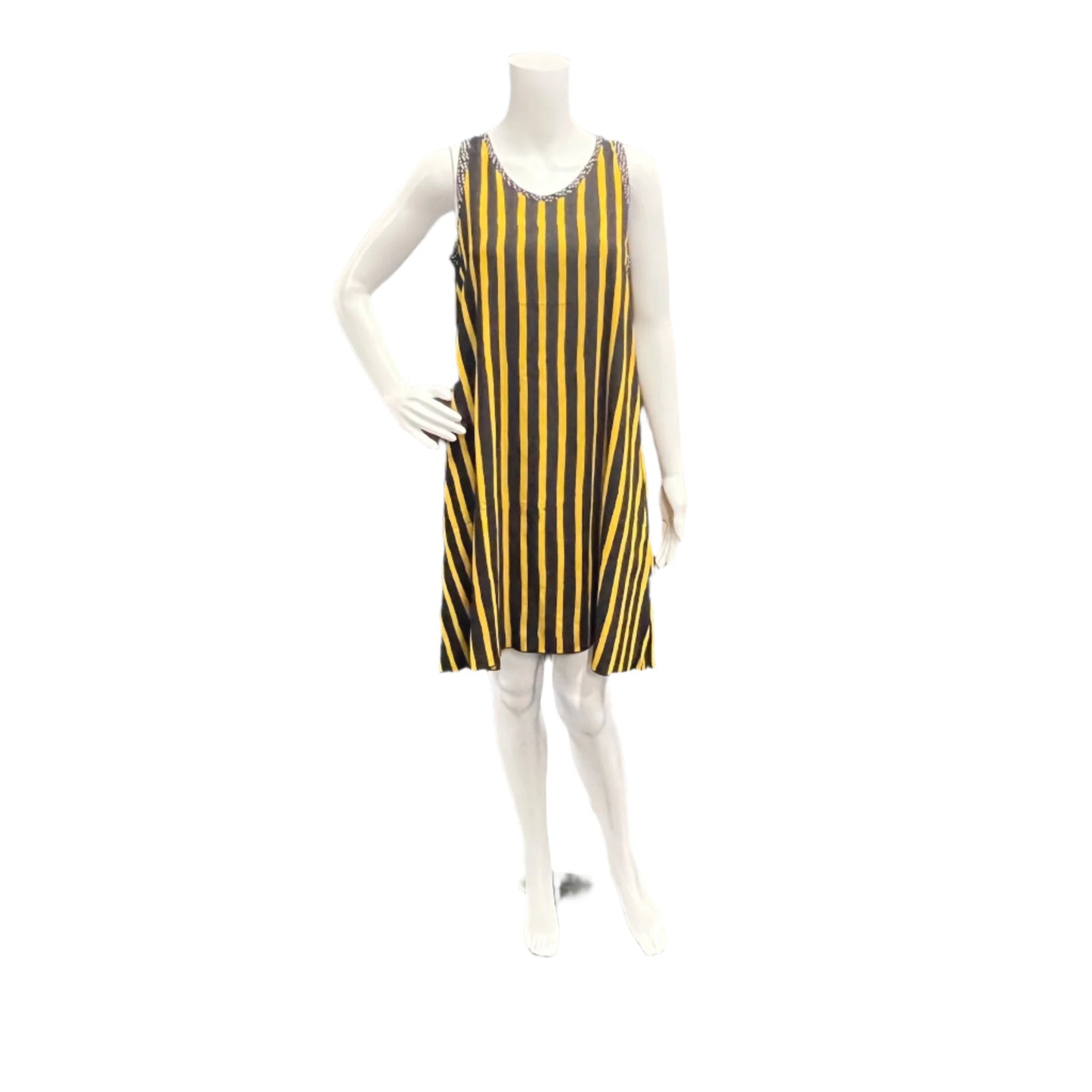 Iguana : Wear your art on your sleeve. Hand Batiked so no two pieces are alike. Iguana is the epitome of Art to Wear and Victoria Susan Wearable Art is thrilled to carry these amazing pieces. Victoria Susan Wearable Art is a womens clothing store in Camden sc.