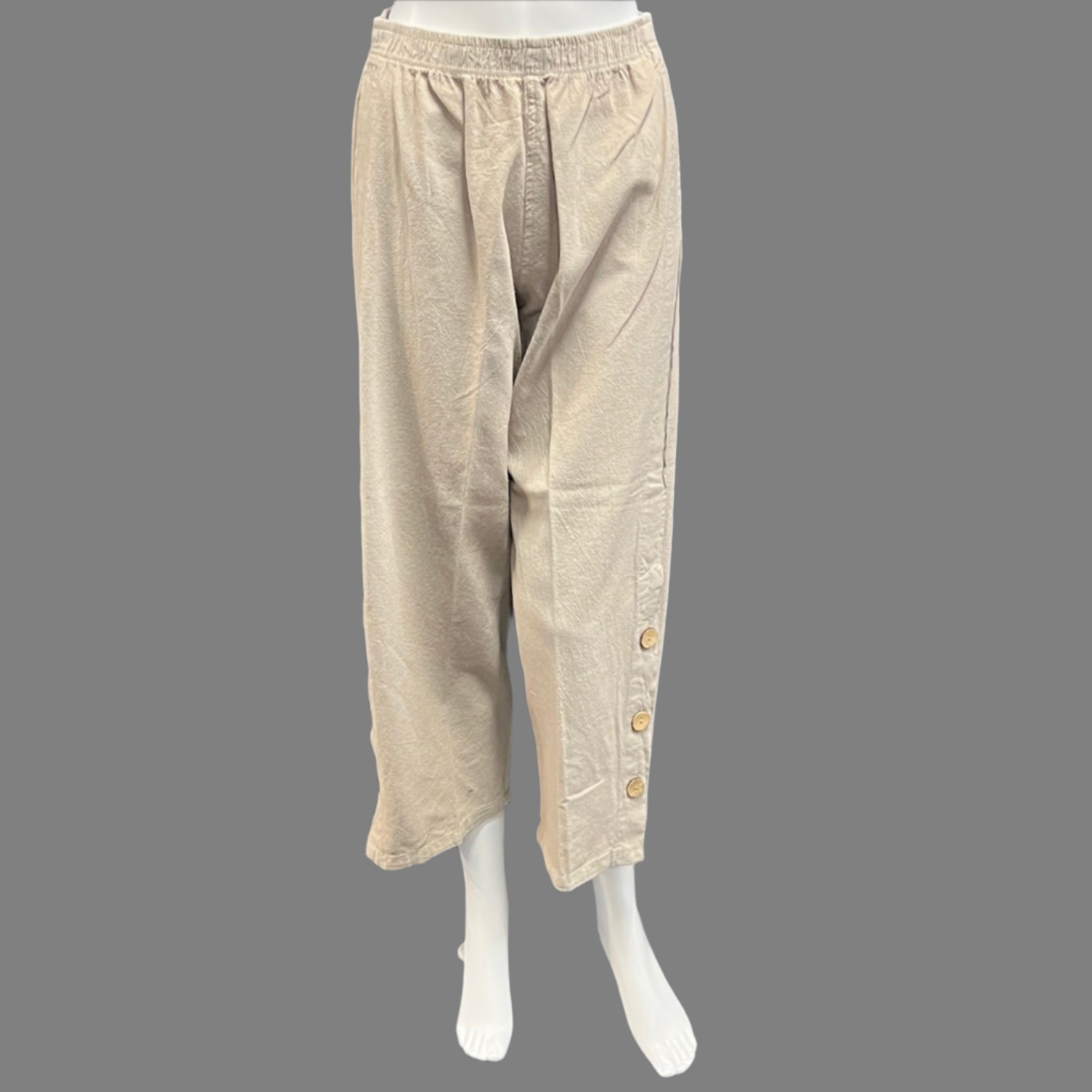 Victoria Susan Wearable Art is a Women's Clothing Boutique in Downtown Camden, SC.