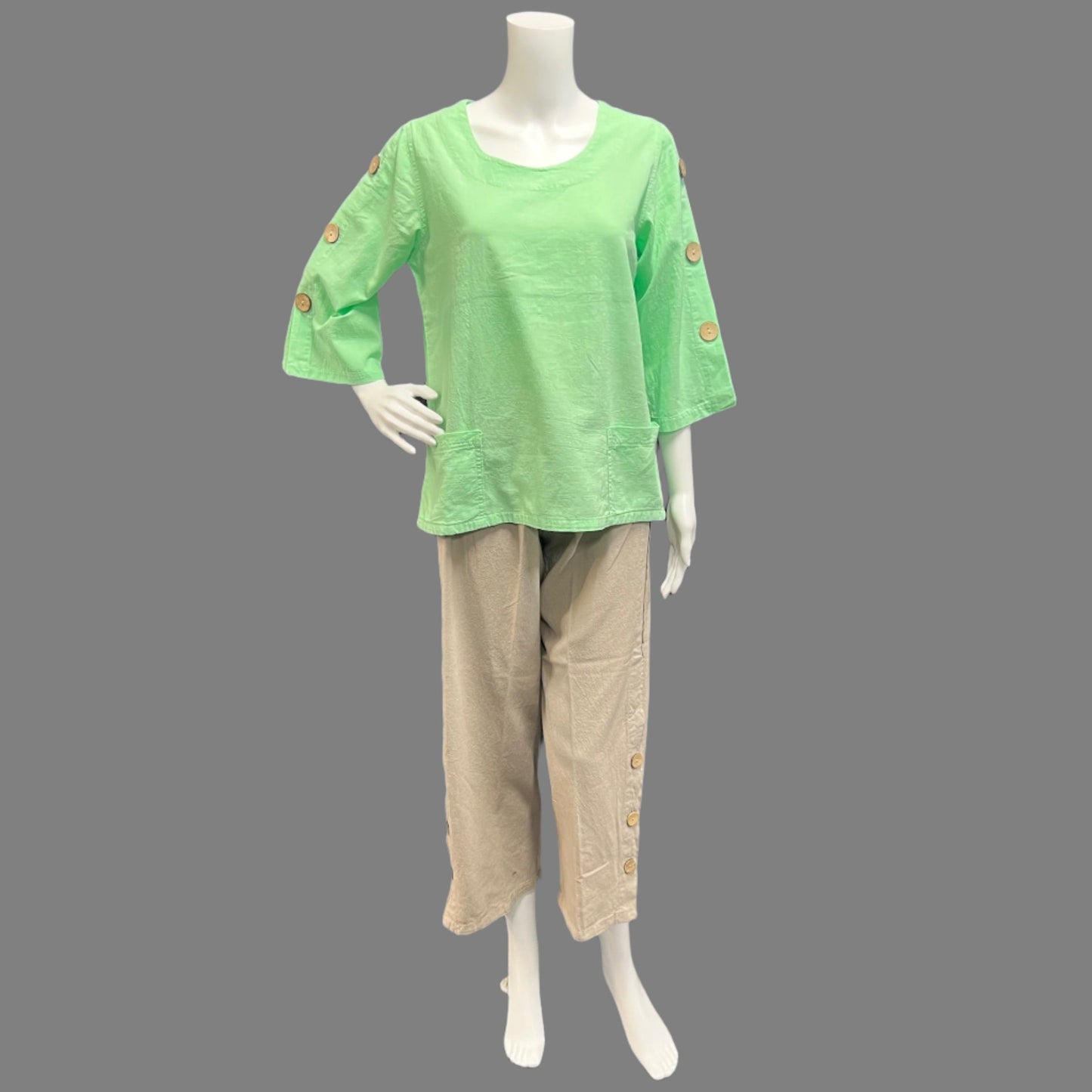 Victoria Susan Wearable Art is a Women's Clothing Boutique in Downtown Camden, SC.