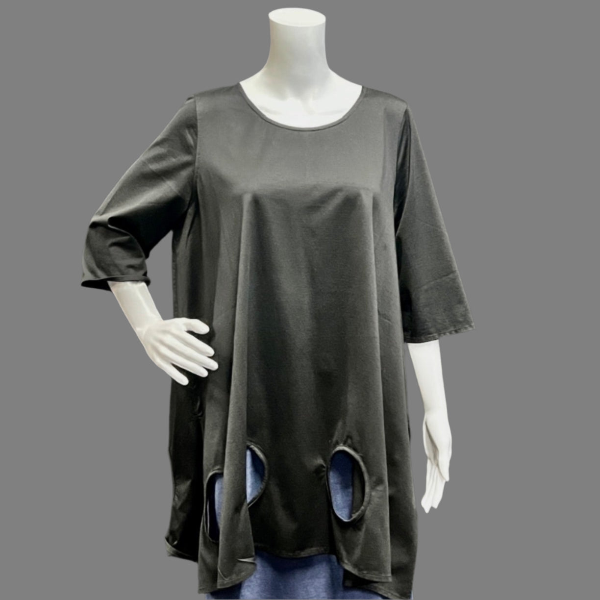Victoria Susan Wearable Art is a ladies clothing boutique in Downtown Camden, SC.
