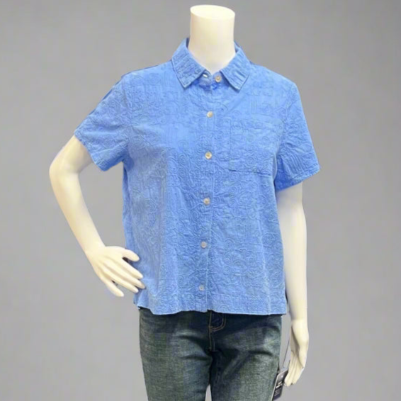 Shop women's clothing and wearable art at Victoria Susan in Camden, SC.