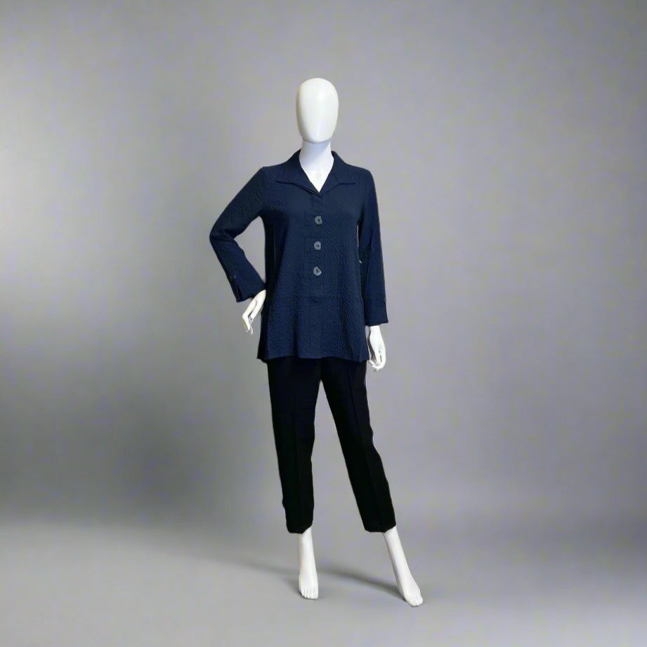 Shop women's clothing and wearable art at Victoria Susan in Camden, SC.