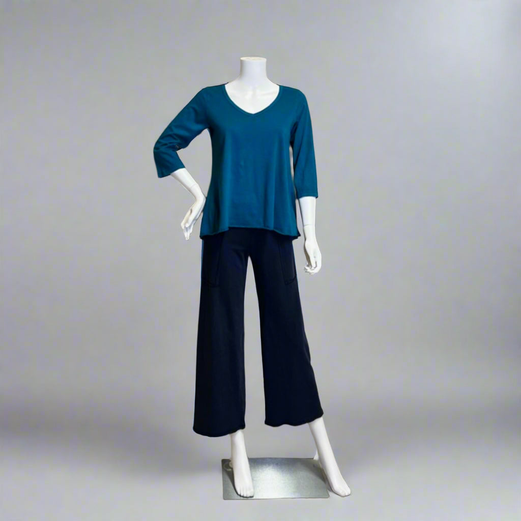 Shop women's clothing and wearable art at Victoria Susan in Downtown Camden, SC.