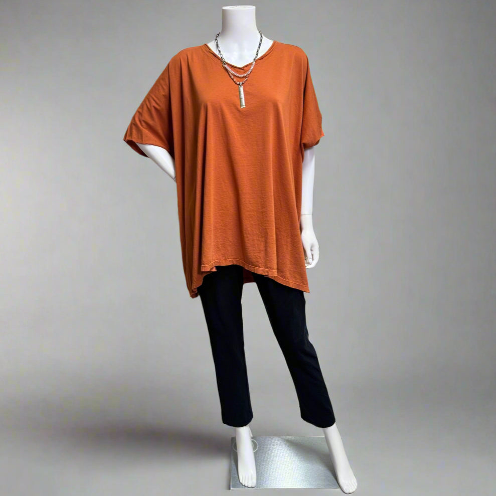Victoria Susan Wearable Art is a clothing boutique for women in Downtown Camden SC.