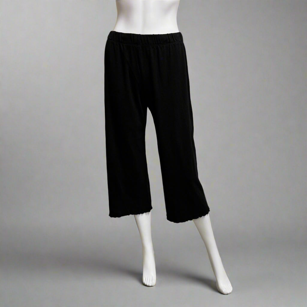 Victoria Susan Wearable Art is a clothing boutique for women in Downtown Camden SC.