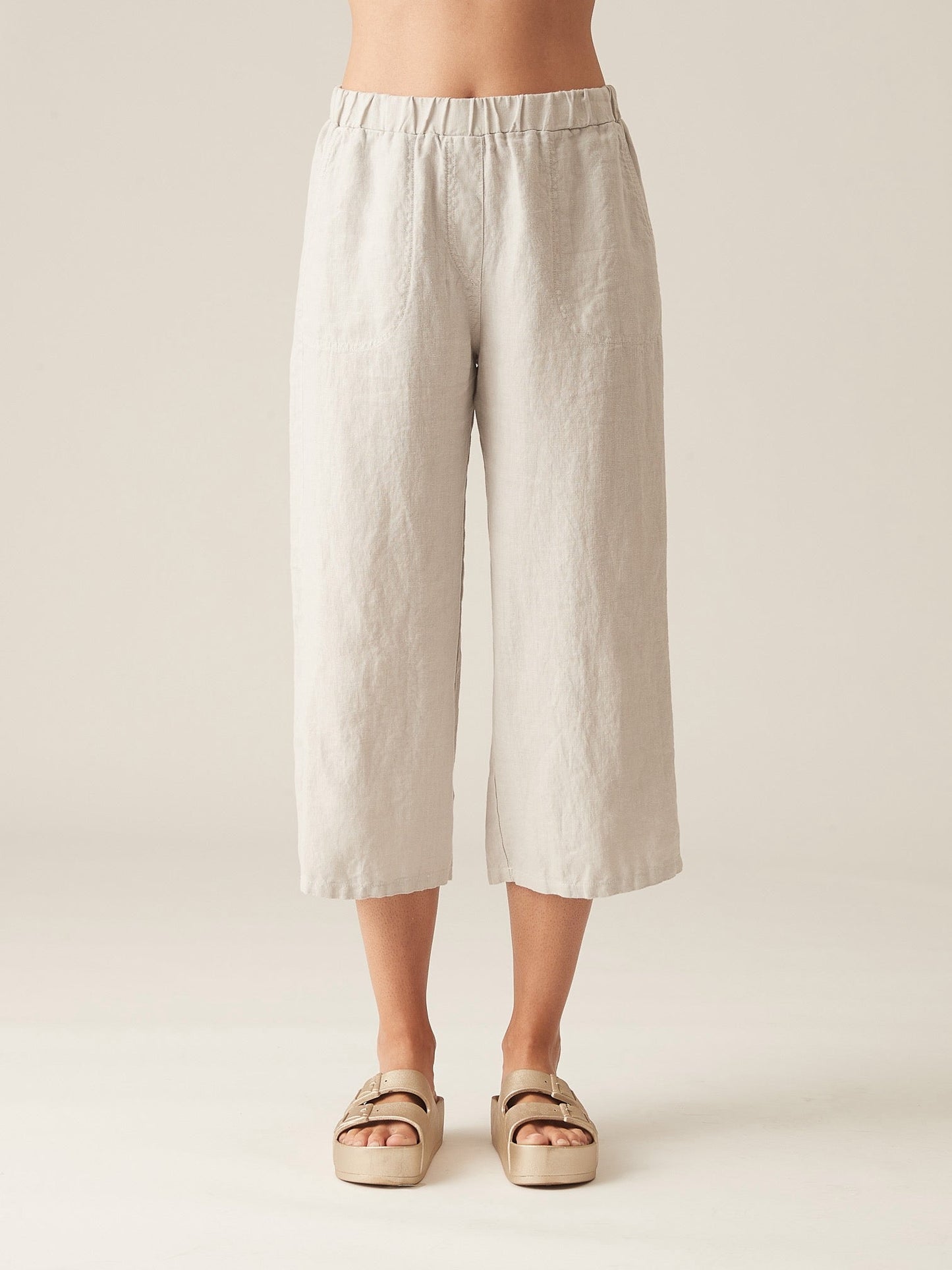 Easy Crop Pant in Linen by Cut-Loose