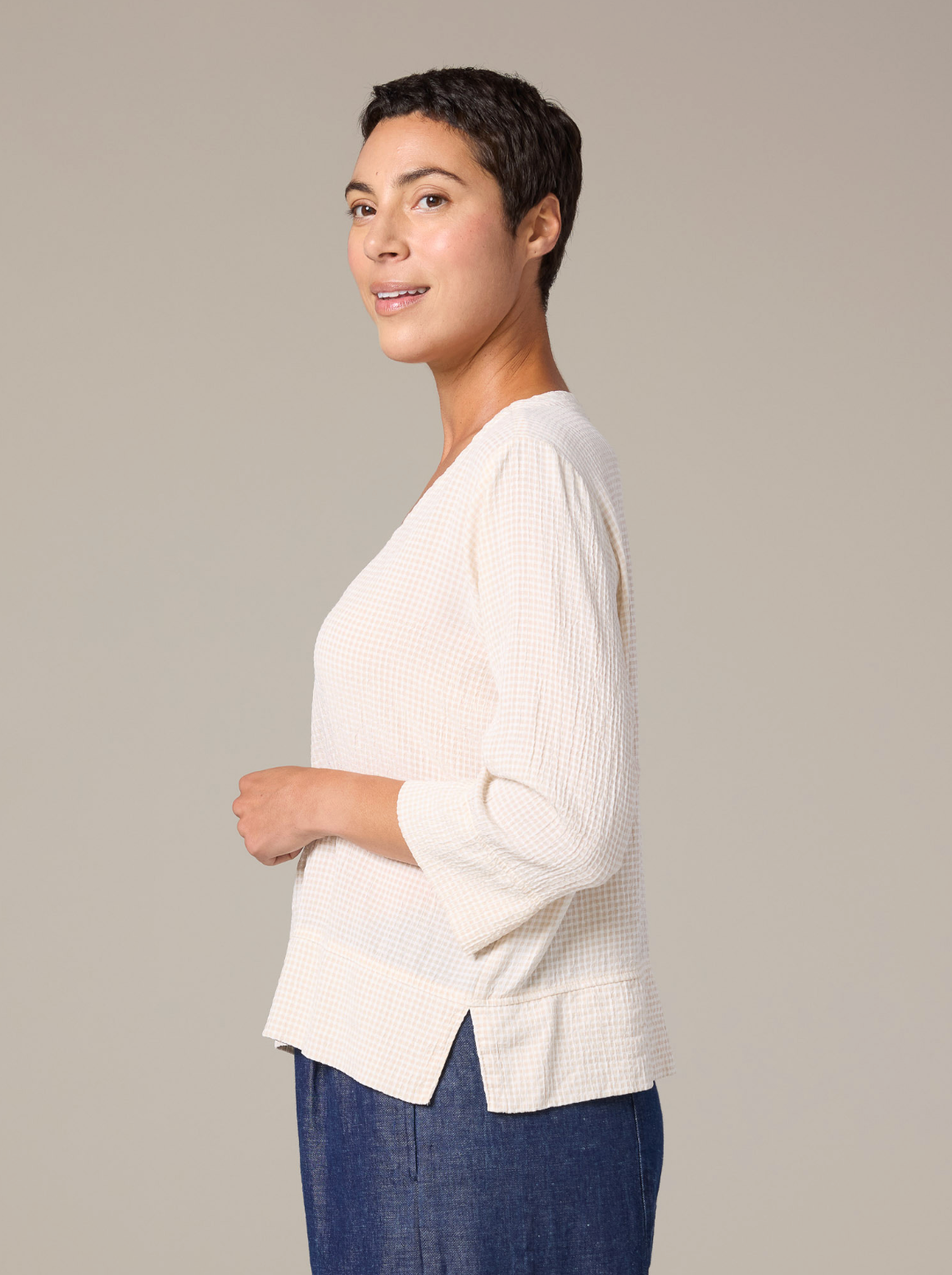 V-Neck Vent Top in Crinkle Check by Cut-Loose
