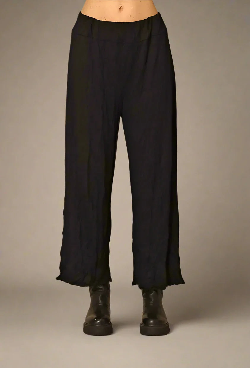 Shop women's clothing and wearable art at Victoria Susan in Camden, SC.