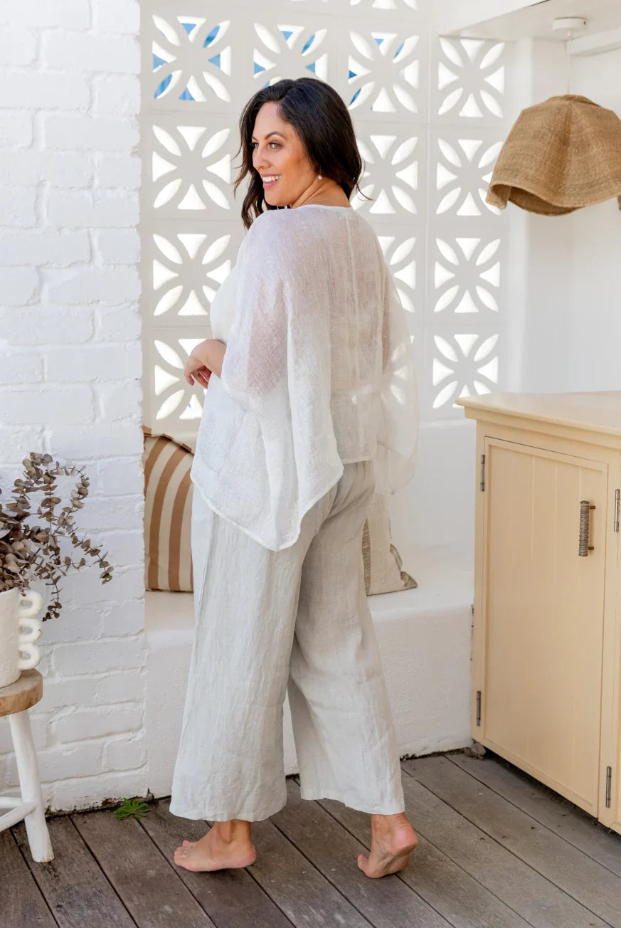 Shop women's clothing and wearable art at Victoria Susan in Camden, SC.