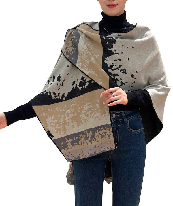 Terracotta Reversible Short Loop Wrap in Black & Beige by Winding River