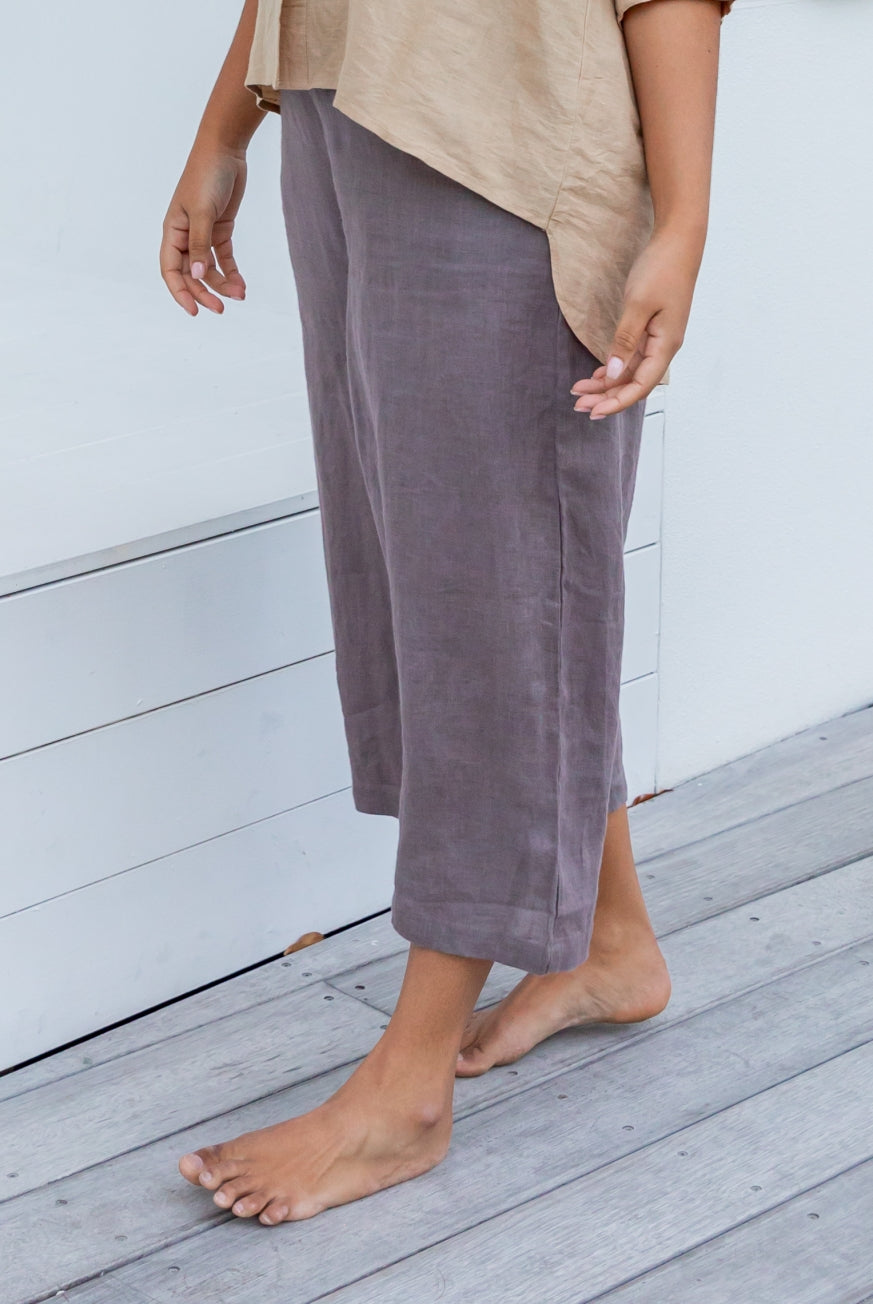 Capri Pants in Charcoal Raw Linen by KVL Limited Edition Collection. Kim Van Loo at Victoria Susan Wearable Art.