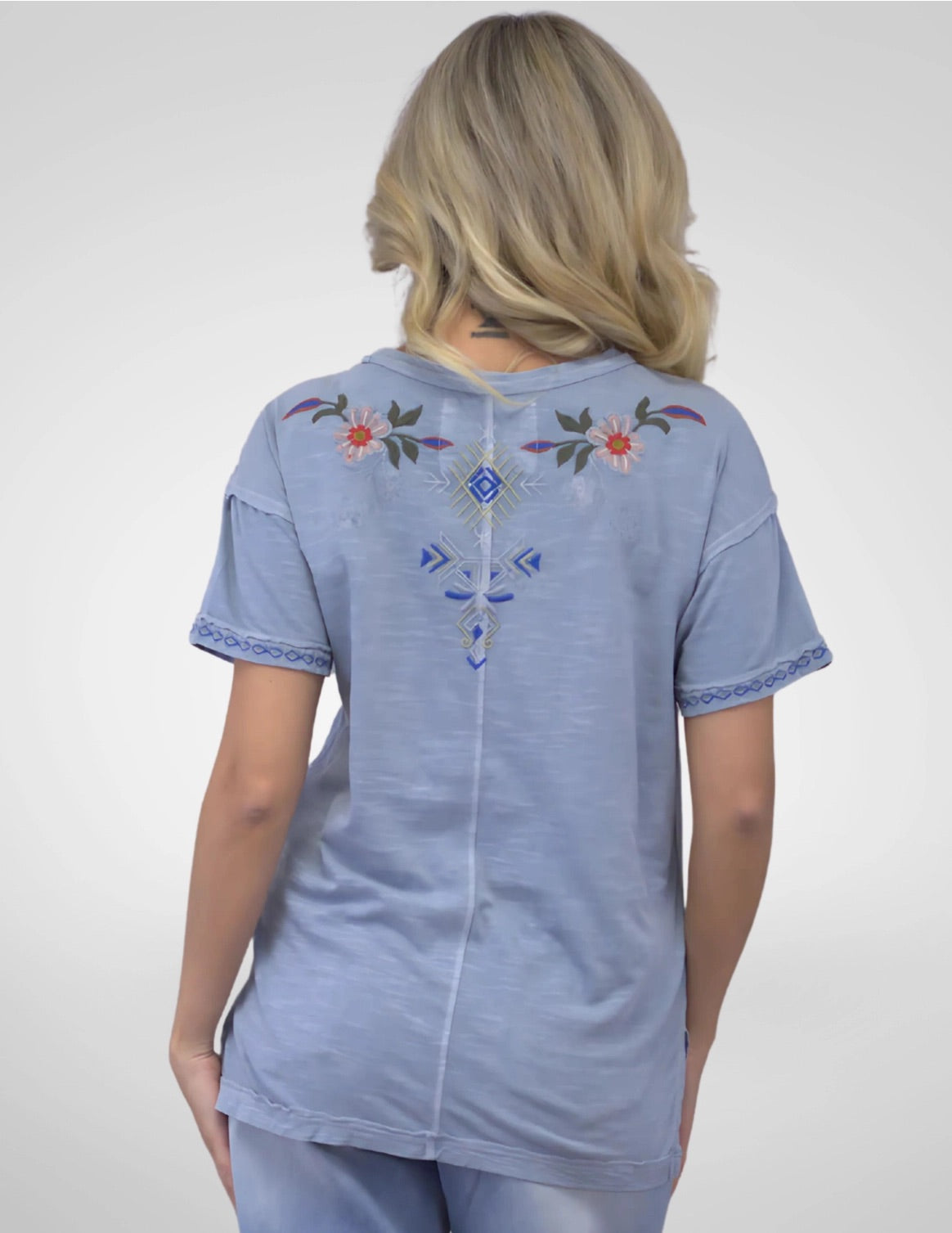 Shop women's clothing and wearable art at Victoria Susan in Camden, SC.