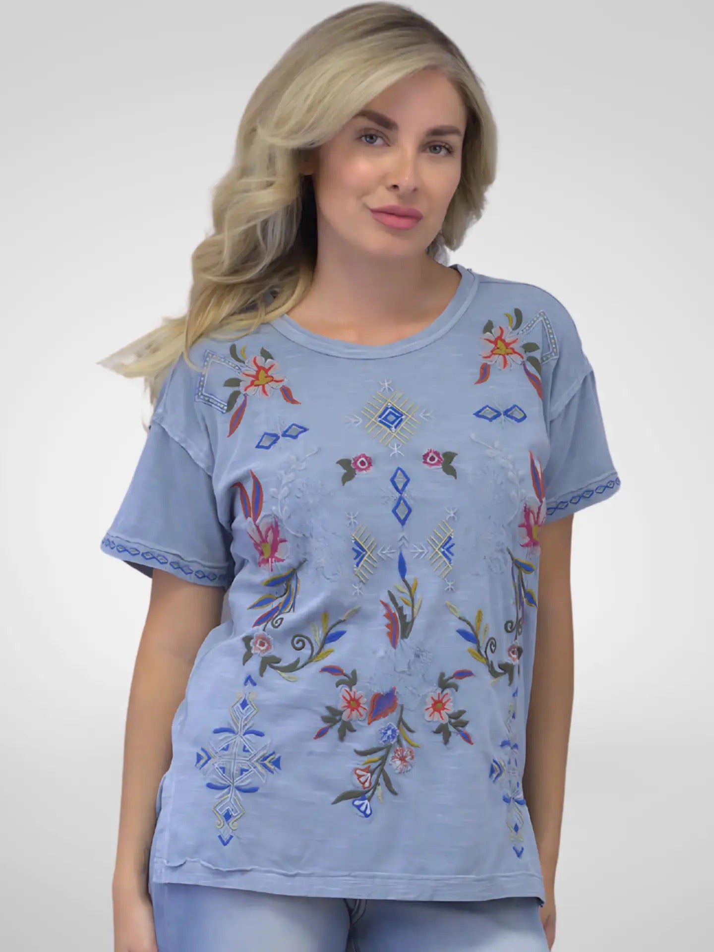 Shop women's clothing and wearable art at Victoria Susan in Camden, SC.