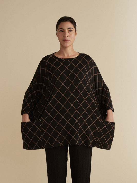 One Sized Pocket Pullover Top in Diamond by Cut-Loose