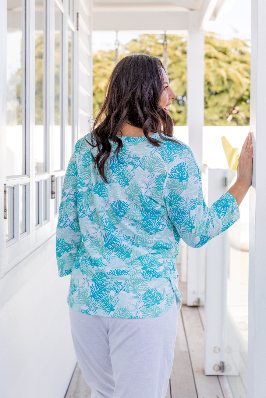 Shop women's clothes and wearable art at Victoria Susan in Camden, SC.