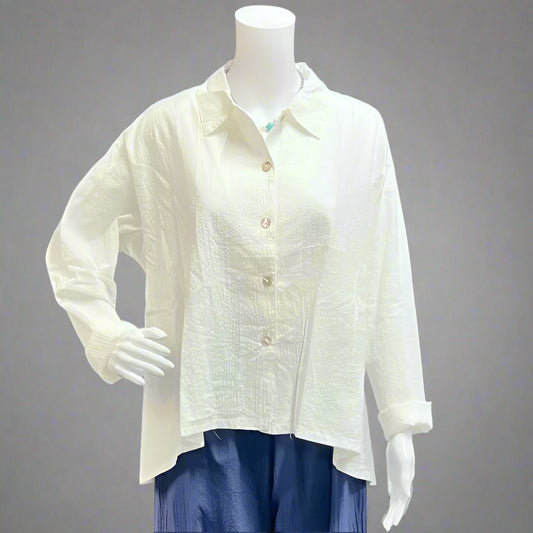 Victoria Susan Wearable Art is a women's clothing boutique in downtown Camden sc. 
Bryn Walker Miriam 