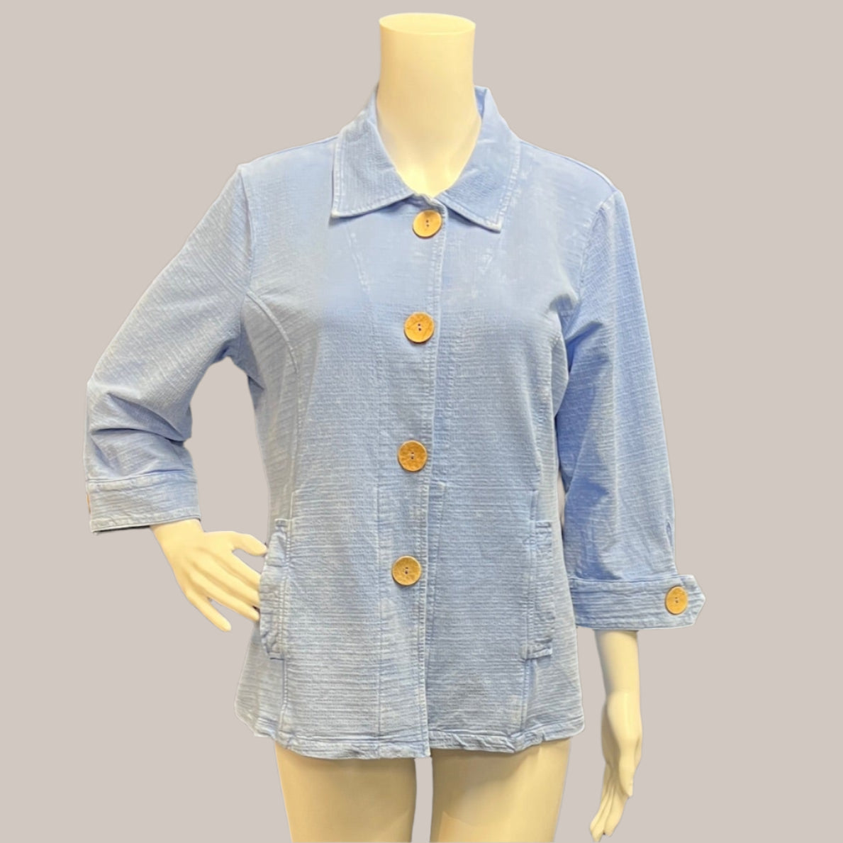 Focus Fashion clothing for women.  Victoria Susan Wearable Art women's clothing boutique.  Everyday Jacket.