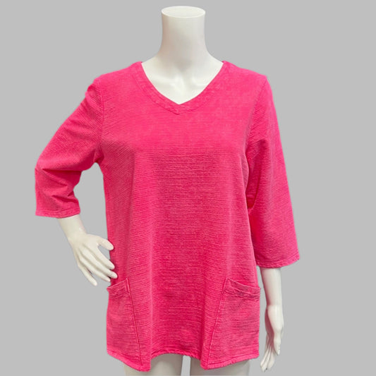 Shop women's clothing and wearable art at Victoria Susan in Camden, SC. &nbsp;