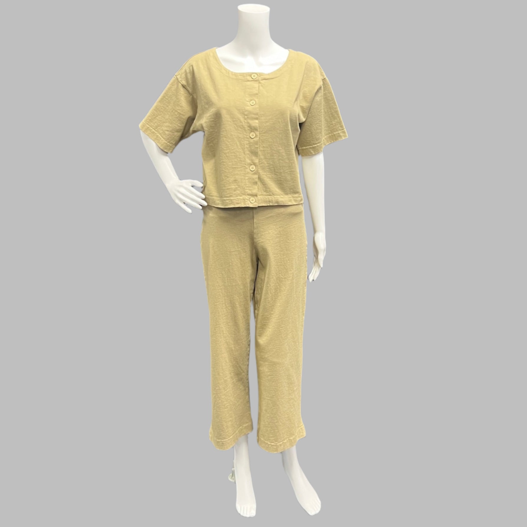 Victoria Susan Wearable Art is a Women's Clothing Boutique in Downtown Camden, SC.