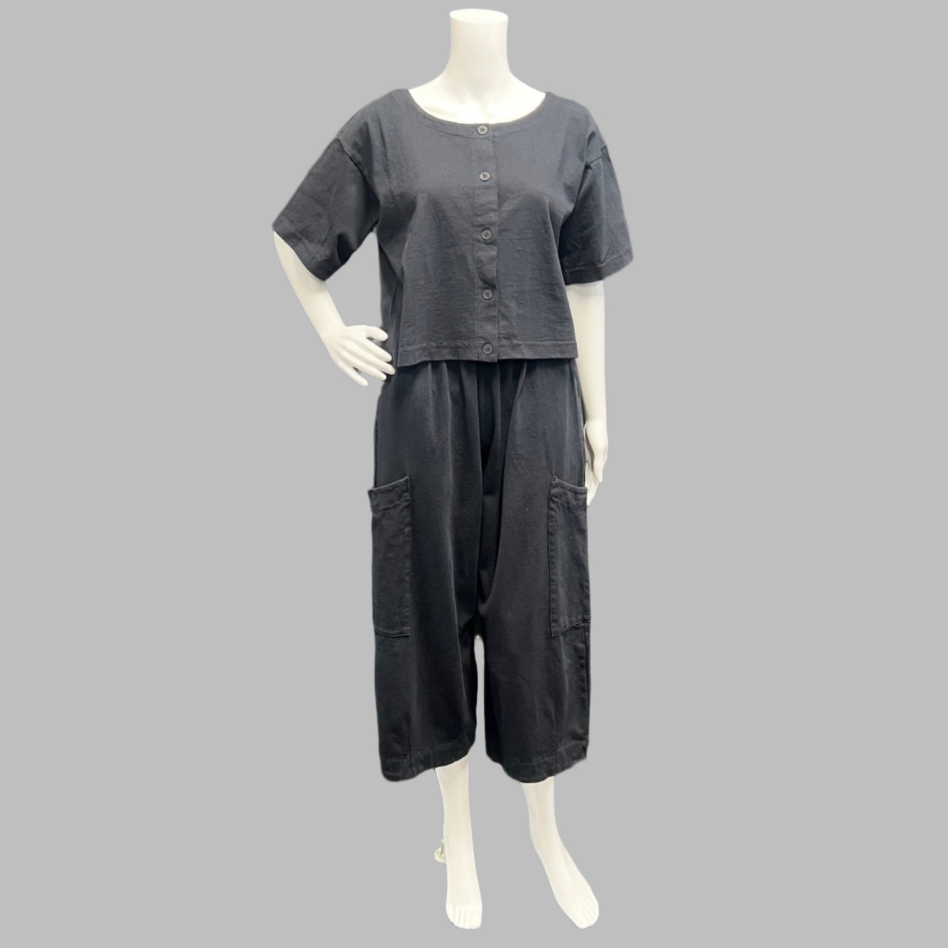 Victoria Susan Wearable Art is a Women's Clothing Boutique in Downtown Camden, SC.