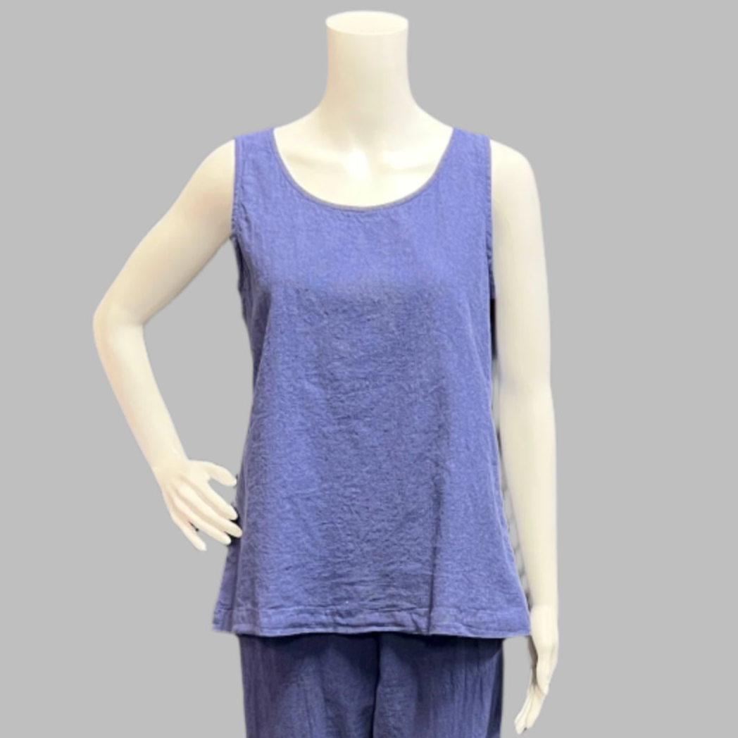 Shop women's clothing and wearable art at Victoria Susan in Camden, SC.
