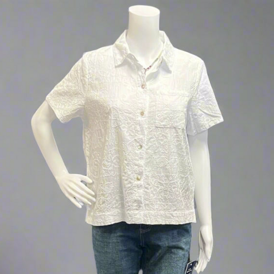 Shop women's clothing and wearable art at Victoria Susan in Camden, SC. 