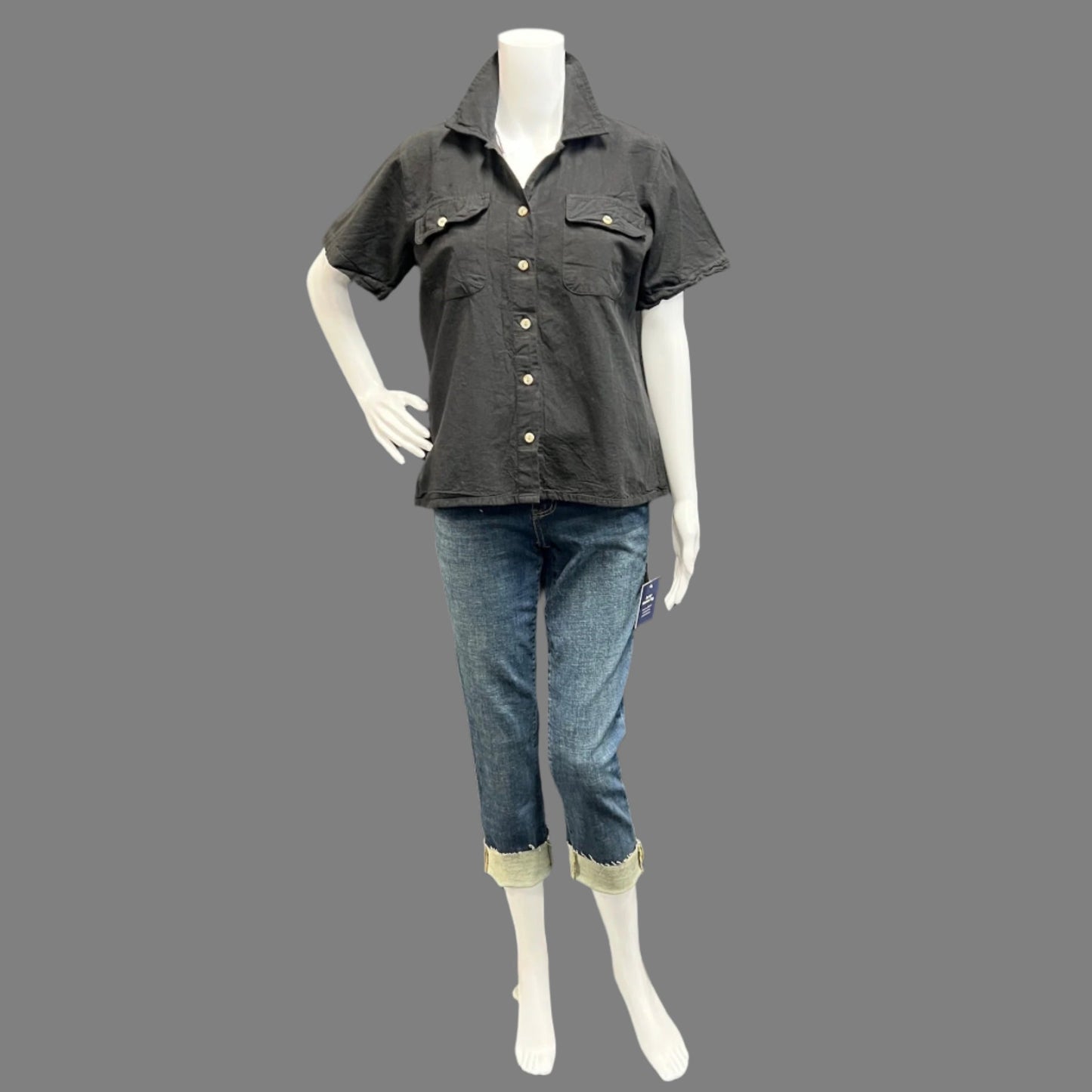 Shop women's clothing and wearable art at Victoria Susan in Camden, SC. 