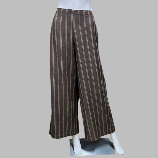 Shop women's clothing and wearable art at Victoria Susan in Camden, SC. 