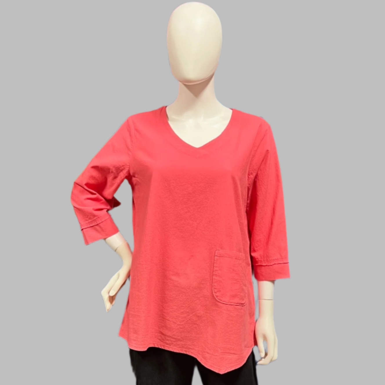 Shop women's clothing and wearable art at Victoria Susan in Camden, SC.