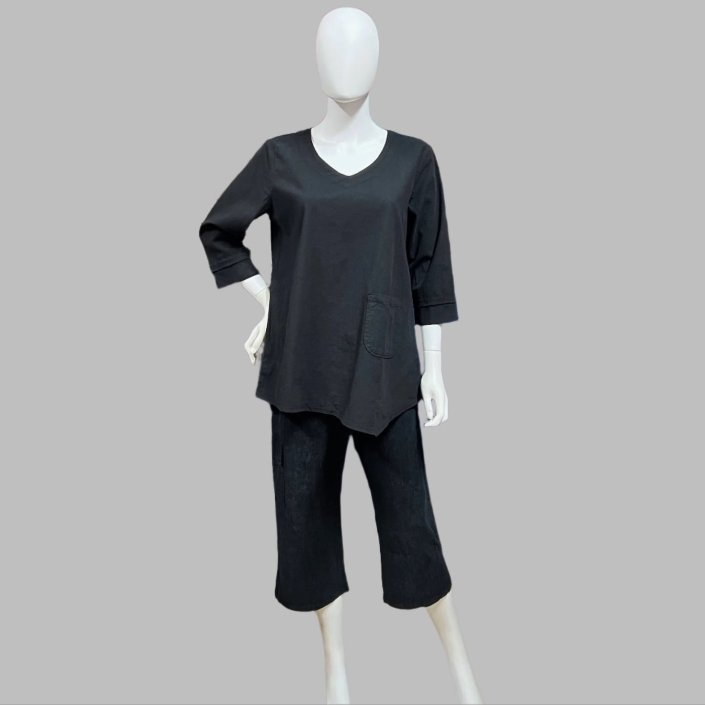 Shop women's clothing and wearable art at Victoria Susan in Camden, SC.