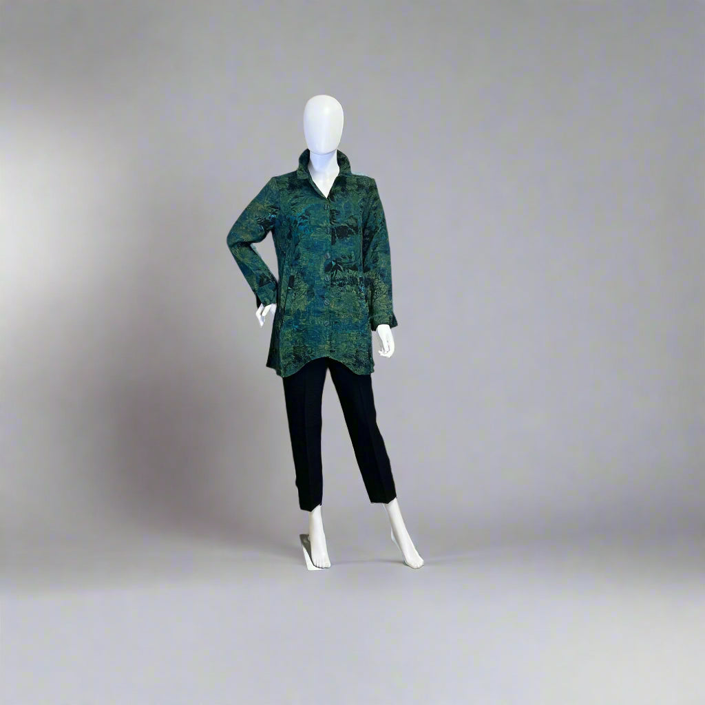Victoria Susan Wearable Art is a clothing boutique for women in Downtown Camden SC.