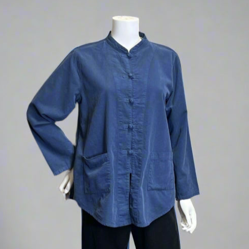 Victoria Susan Wearable Art is a ladies clothing boutique in Downtown Camden, SC.