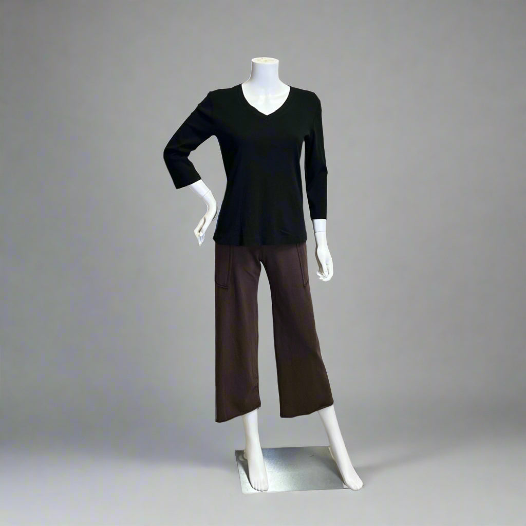 Shop women's clothing and wearable art at Victoria Susan in Downtown Camden, SC.