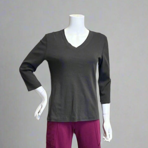 Shop women's clothing and wearable art at Victoria Susan in Downtown Camden, SC.