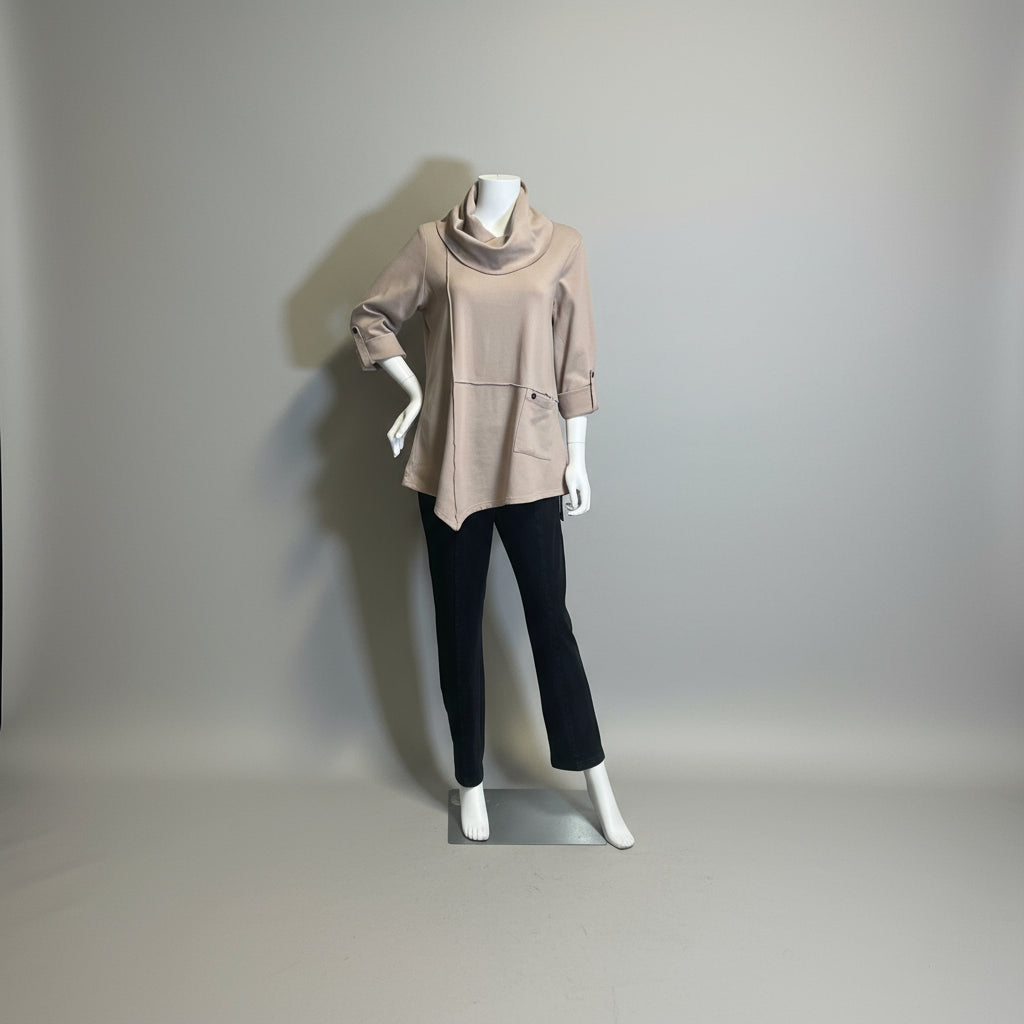 Shop women's clothing and wearable art at Victoria Susan in Camden, SC. 