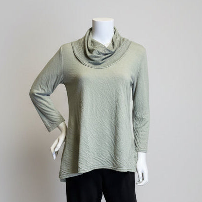 Shop women's clothing and wearable art at Victoria Susan in Camden, SC.