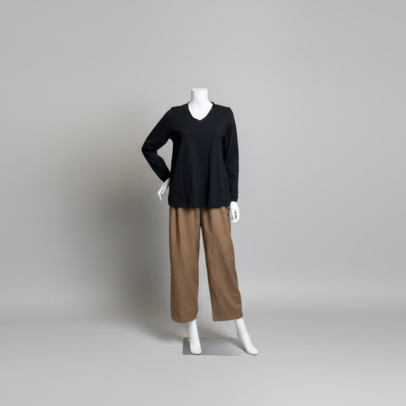 Shop women's clothing and wearable art at Victoria Susan in Camden, SC.