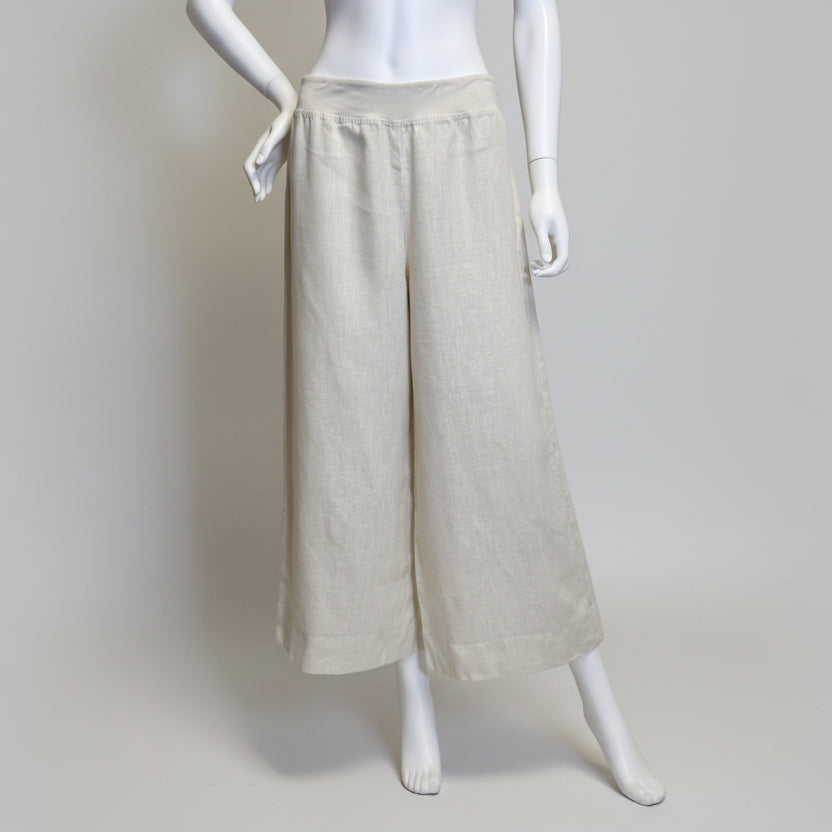 Victoria Susan Wearable Art is a ladies clothing boutique in Camden, SC.