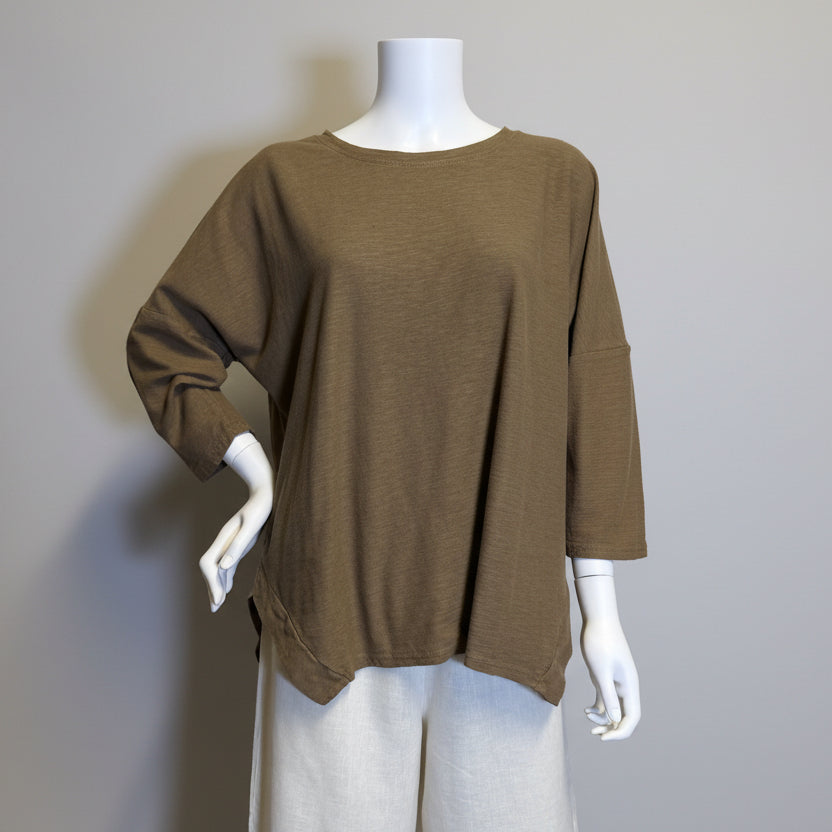 Victoria Susan Wearable Art is a ladies clothing boutique in Camden, SC.