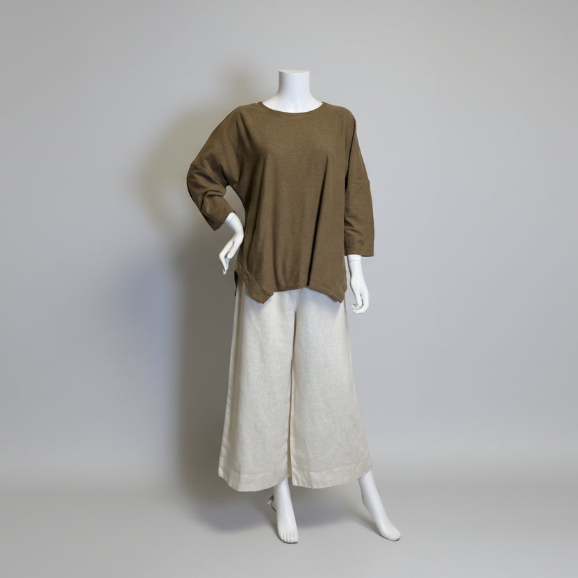 Victoria Susan Wearable Art is a ladies clothing boutique in Camden, SC.