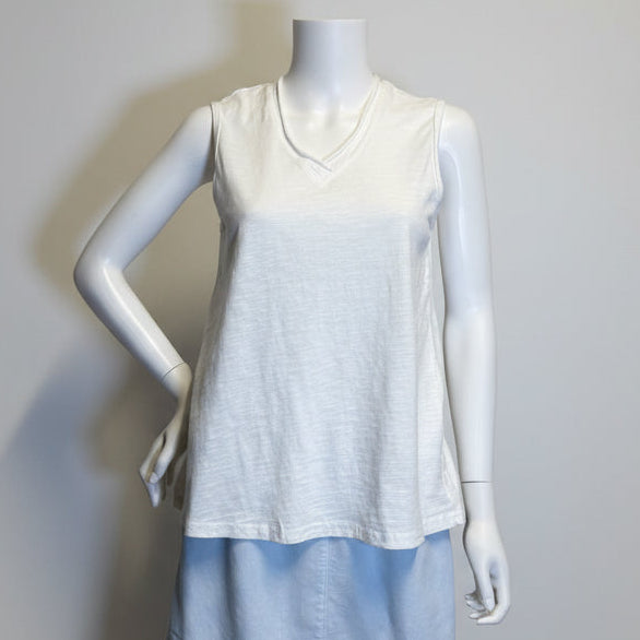 Shop women's clothing and wearable art at Victoria Susan in Camden, SC.