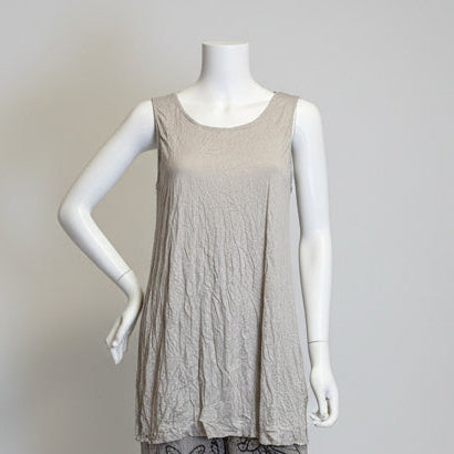 Shop women's clothing and wearable art at Victoria Susan Wearable Art in Camden SC.

